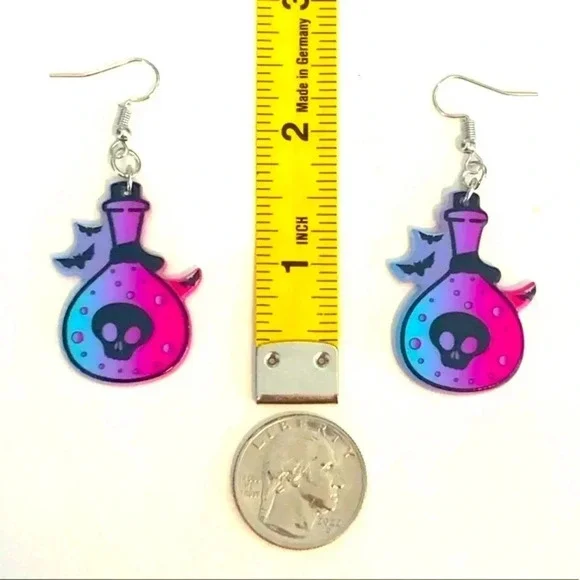 Potion Bottle Unique Halloween Drop Earrings I NWT - Picture 3 of 3